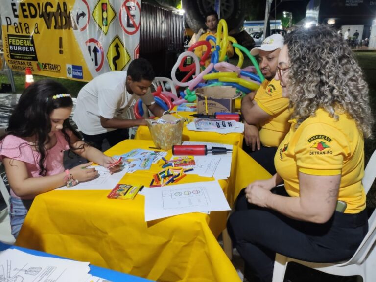 Mais de 10 mil pessoas são atendidas pelo Detran Rondônia nas Feiras Agropecuárias de Ariquemes e Rolim de Moura - News Rondônia