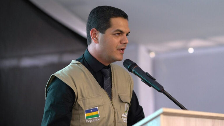 Deputado Cássio Gois destaca conquistas na 4ª Agroshow em Machadinho do Oeste - News Rondônia