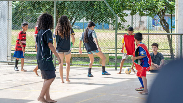 Inscrições abertas para aulas gratuitas de futsal na Praça CEU - News Rondônia