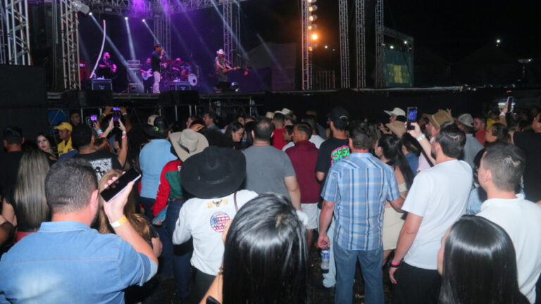 Premiação do rodeio e show nacional marcam o encerramento da 12ª Expovel - News Rondônia