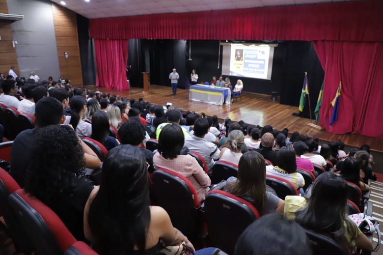 Entrega dos termos de concessão de bolsa aos novos acadêmicos será dia 19 - News Rondônia