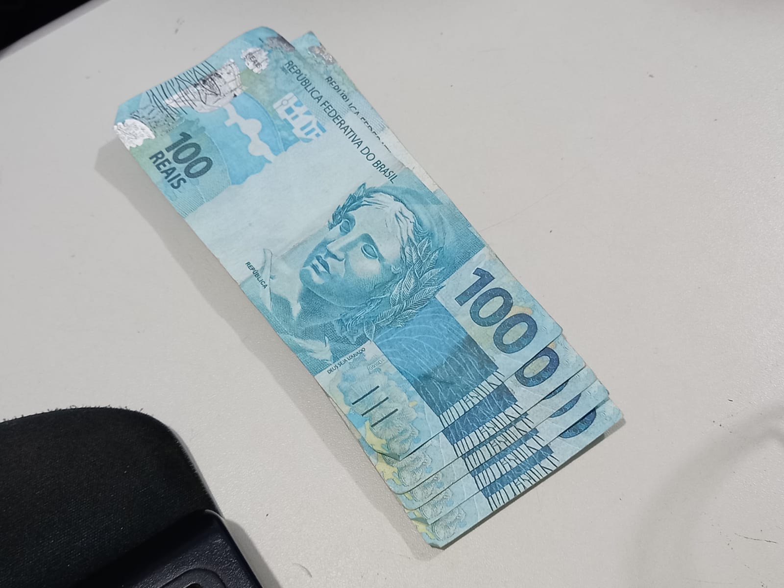 Adolescente é apreendido tentando passar dinheiro falso em mercado