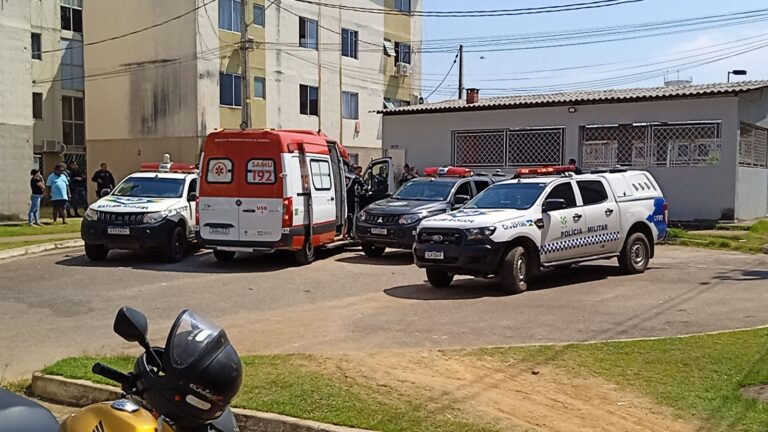 Homem é socorrido após ser atacado a tiros no Morar Melhor