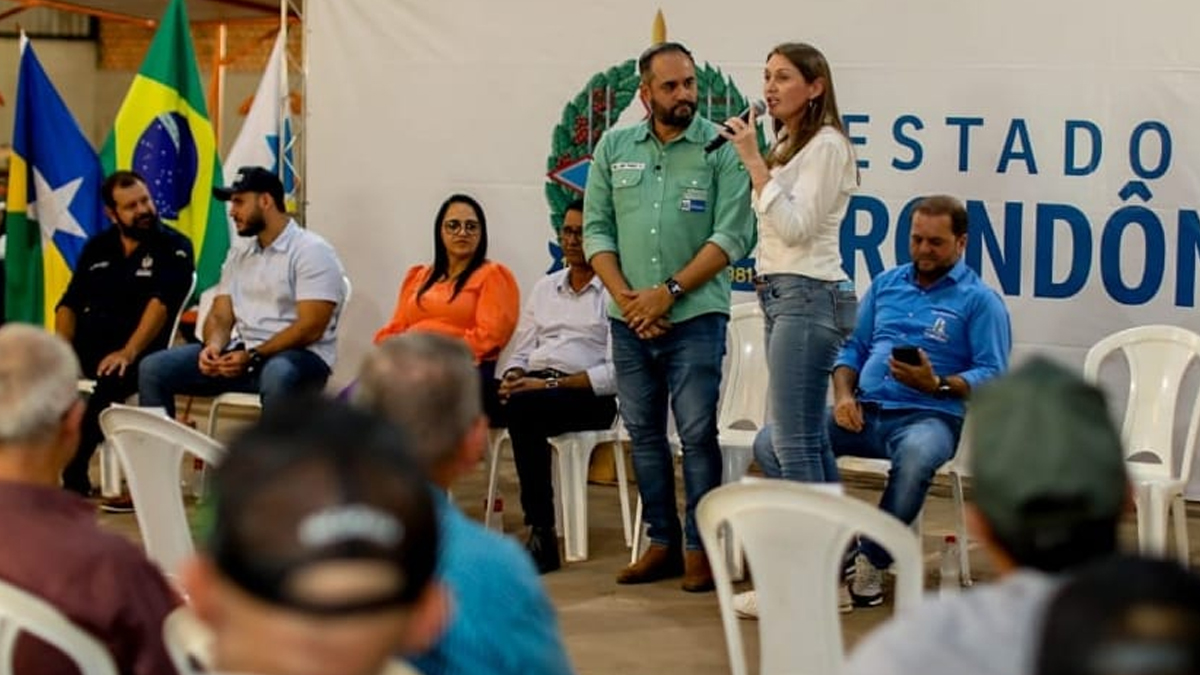 Municípios recebem equipamentos agrícolas e Lebrinha anuncia mais R$2 milhões - News Rondônia