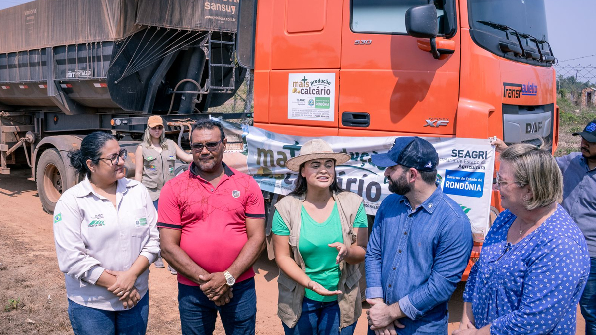 Em Guajará-Mirim, deputada Dra. Taíssa Sousa participa de Sessão Solene para entrega de mais de 500 toneladas de calcário para produtores da região - News Rondônia
