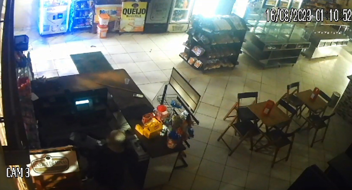 Ladrão invade panificadora, furta bombons, dinheiro e Heineken na zona leste