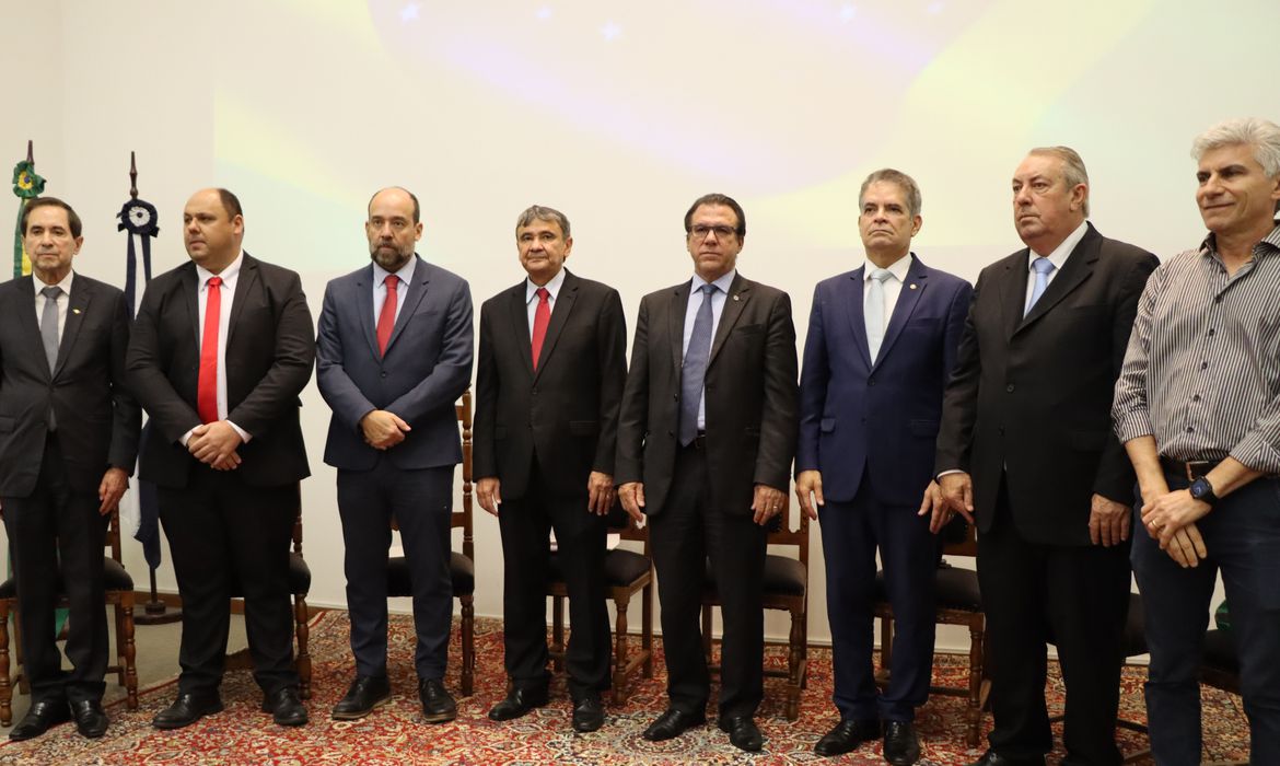 Governo firma pacto para melhor condição de trabalho no setor cafeeiro