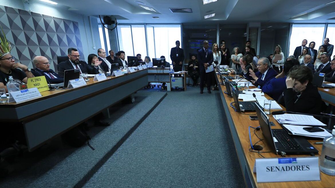 Comissão aprova marco temporal para demarcação de terras indígenas
