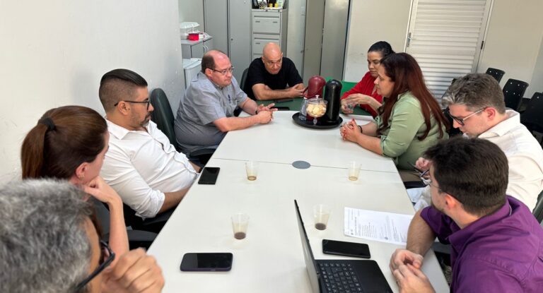 Cremero se reúne com corpo clínico do Hospital Municipal de Ariquemes