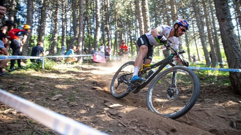 Henrique Avancini fatura bicampeonato mundial de Mountain Bike