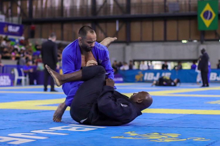 DIA DOS PAIS:  Atleta de Jiu-Jitsu considera ser pai como seu maior prêmio - News Rondônia