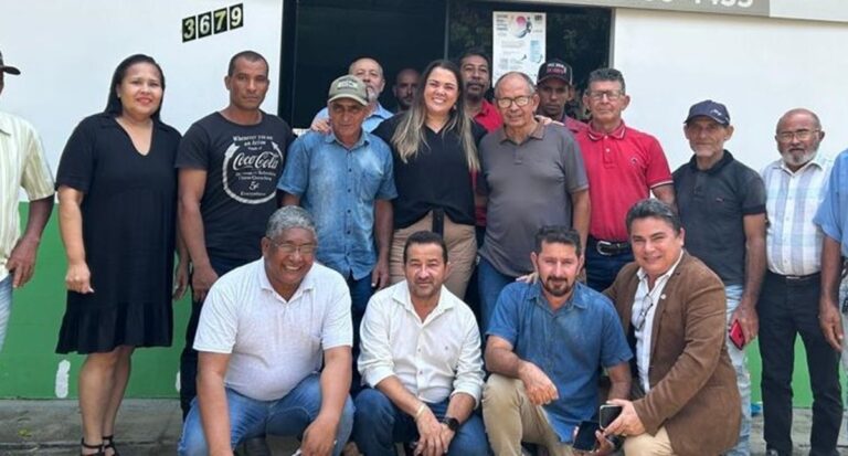 Cláudia de Jesus fala de sua atuação parlamentar para lideranças de Ariquemes