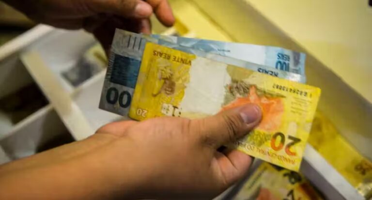 Veja como receber dinheiro confiscado do Plano Collor; 400 mil pessoas têm direito