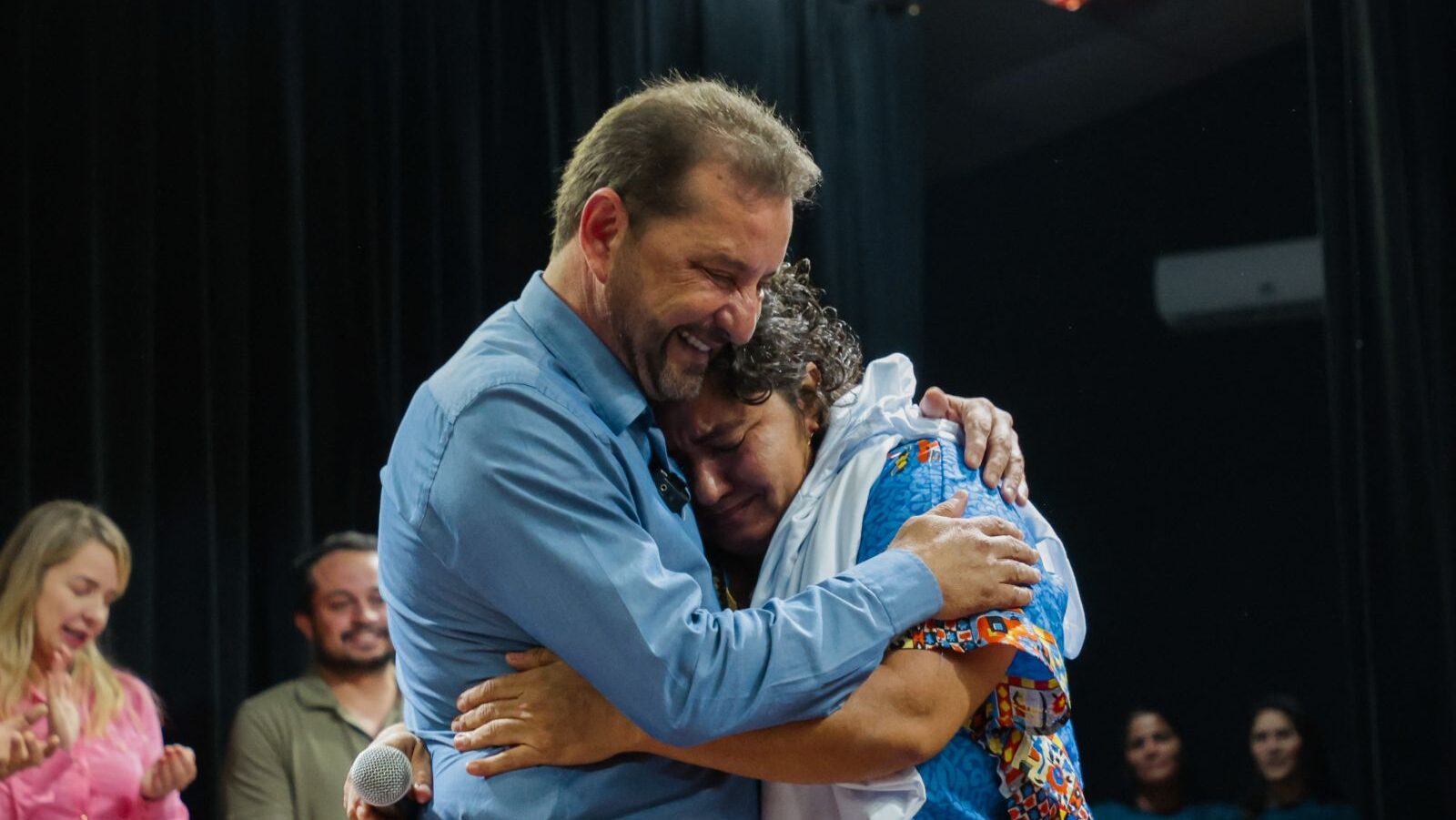 Prefeitura realiza o sonho da casa própria de 269 famílias durante sorteio de endereços em Porto Velho - News Rondônia Prefeitura realiza o sonho da casa própria de 269 famílias durante sorteio de endereços em Porto Velho