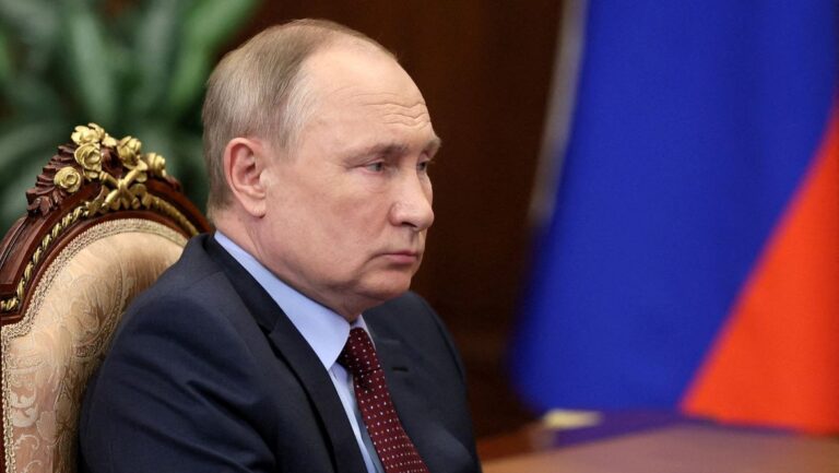 Putin ordena que soldados do Grupo Wagner jurem lealdade à Rússia