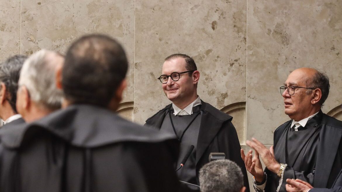 Zanin é homenageado em jantar após posse no STF