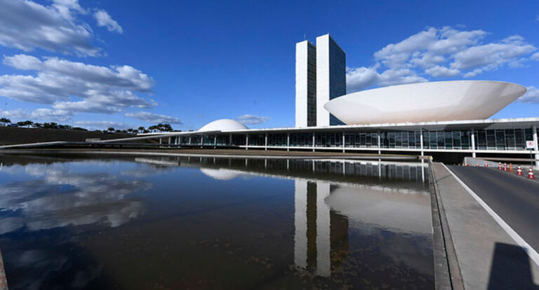 Congresso Nacional agenda para 12 de setembro votação da PEC dos Servidores dos territórios de RO, RR e AP - News Rondônia