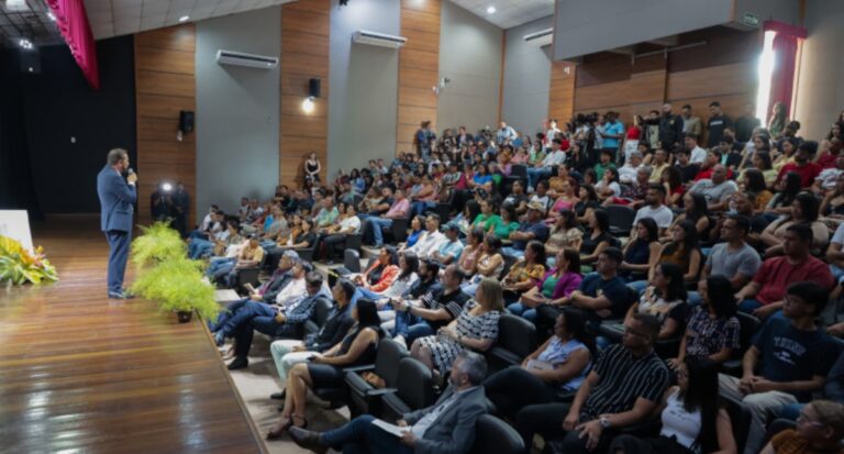 Jovens realizam sonho da graduação através de bolsas de estudos do ensino superior