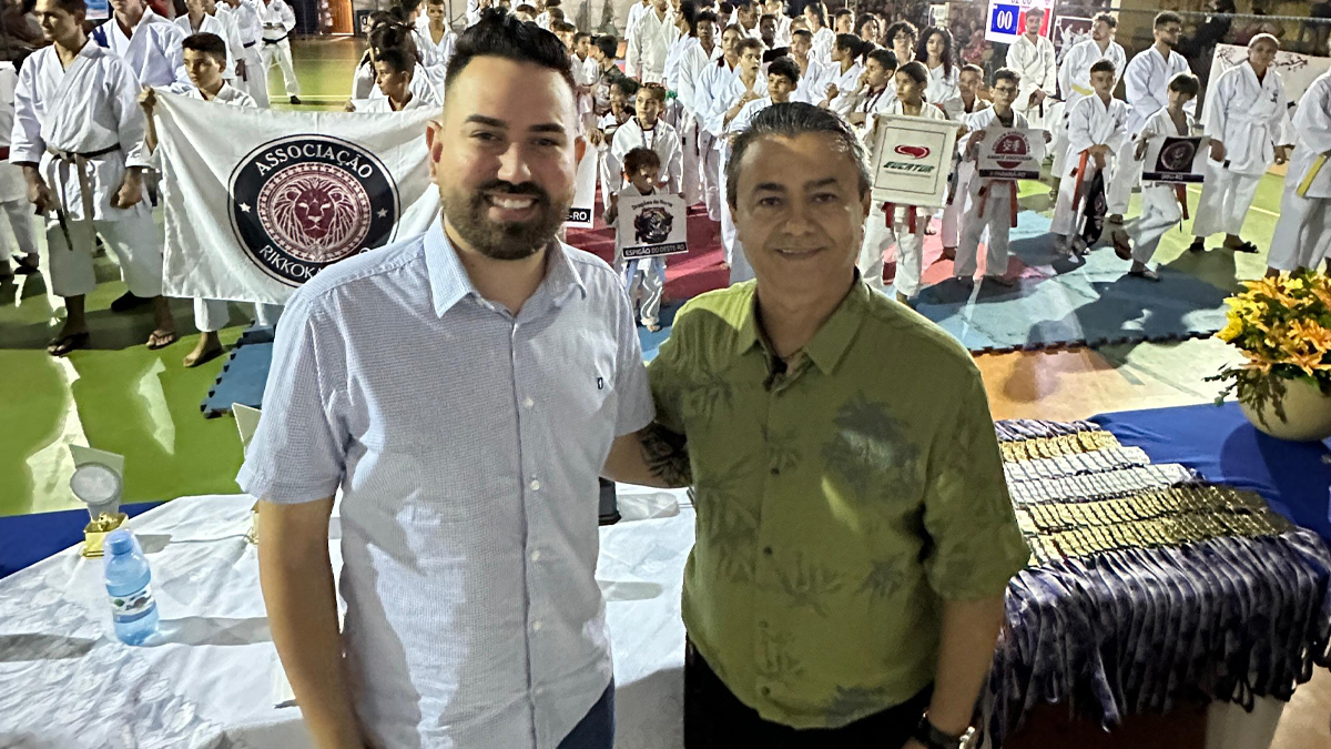 Conquista histórica no Karatê de Espigão D'Oeste recebe reconhecimento do Deputado Cássio Gois - News Rondônia