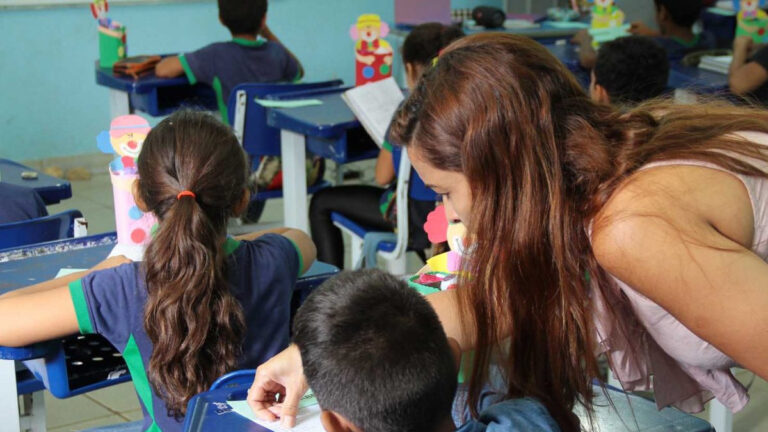 Divulgada a 33ª convocação de professores classe C e técnico educacionais nível II aprovados em processo seletivo - News Rondônia