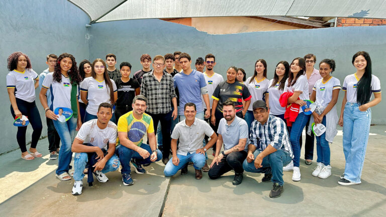 Deputado Cássio Gois recebe estudantes da rede pública estadual de Cacoal - News Rondônia