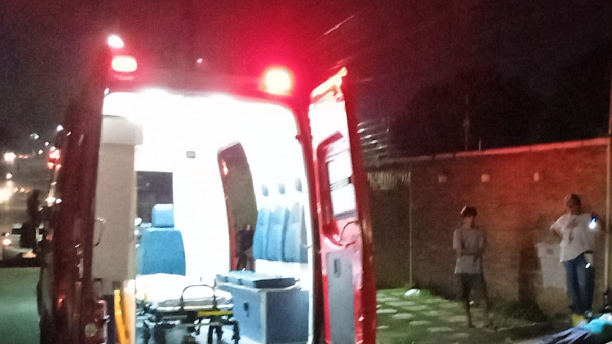 Motorista foge após atropelar idosa no centro - News Rondônia