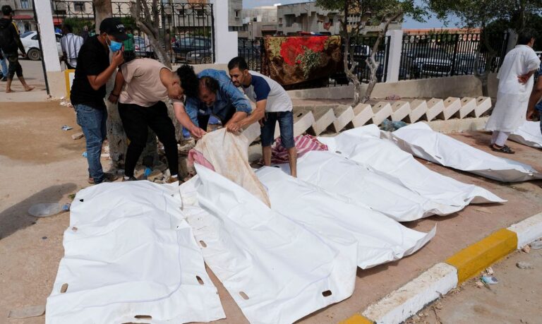 Autoridades confirmam mais de 5,3 mil mortes após inundações na Líbia