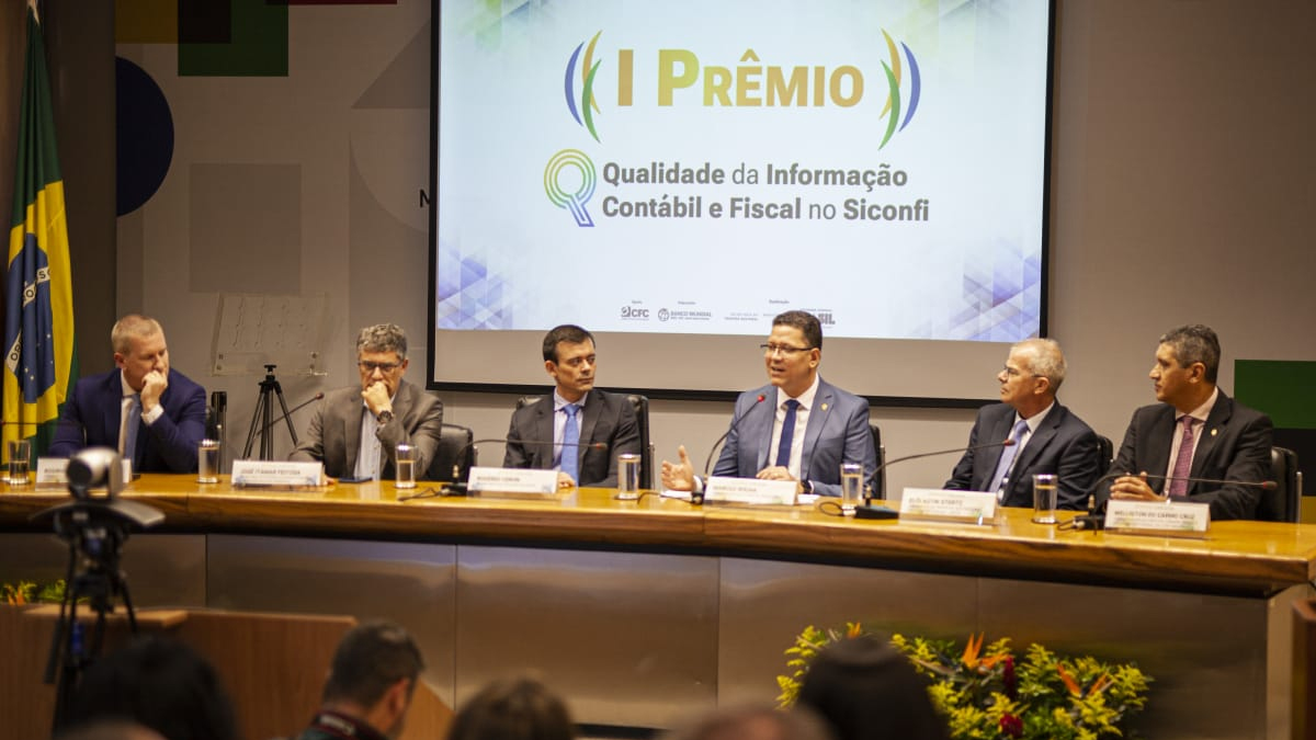 Referência em governança, Marcos Rocha recebe dois prêmios do Tesouro Nacional pela qualidade da Informação Fiscal e Contábil - News Rondônia