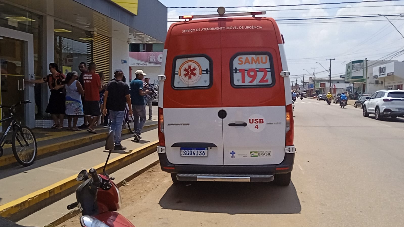 Morador de rua é baleado ao tentar contra vigilante de agência bancária