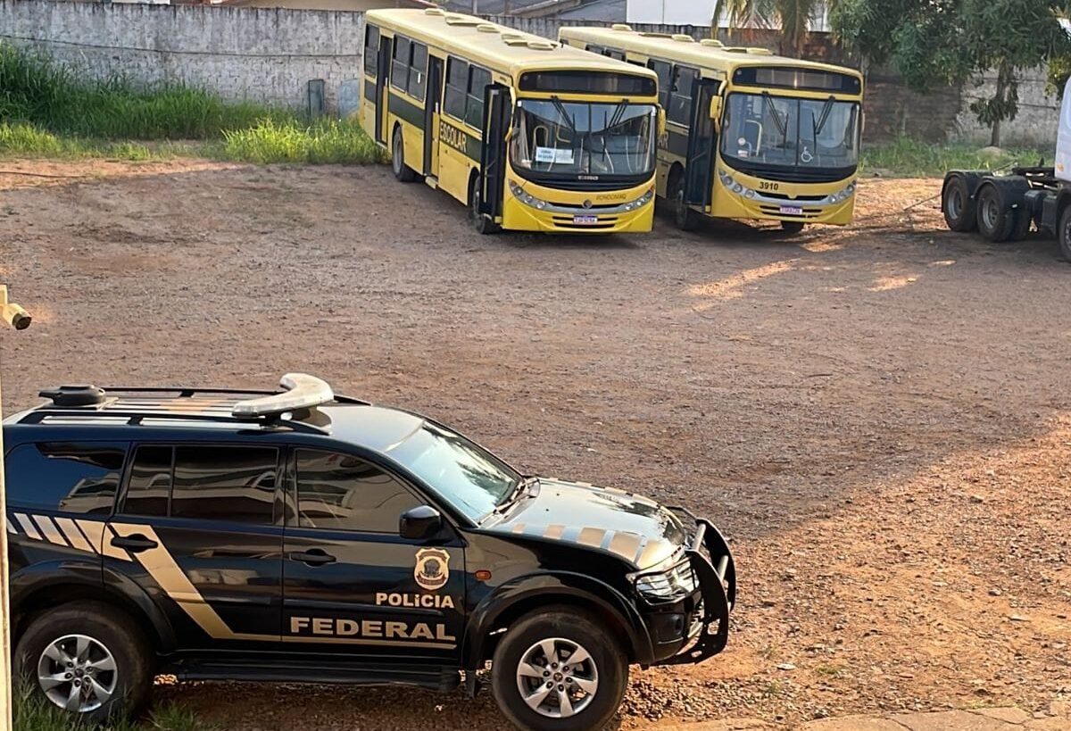 PF realiza operação contra fraude em licitação de transporte escolar em Rondônia