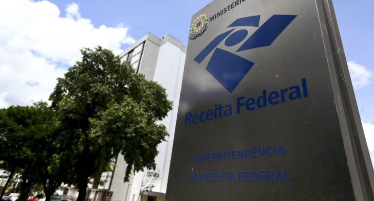 Amazon e Shopee pedem adesão a programa Remessa Conforme