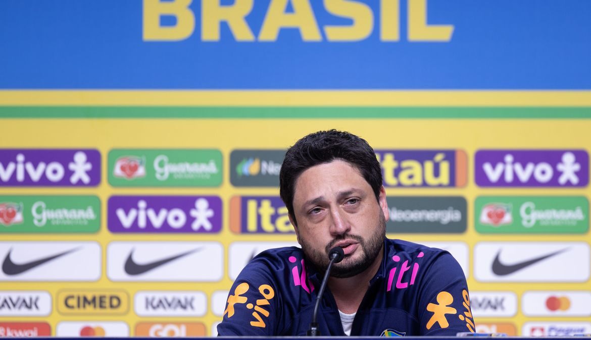 Arthur Elias é o novo técnico da seleção feminina de futebol