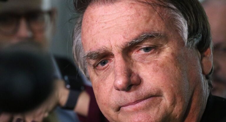 Bolsonaro vira réu por incitação ao crime de estupro