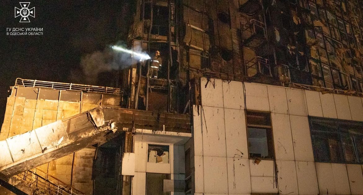 Bombardeios russos na Ucrânia matam 6 e danificam Porto de Odessa