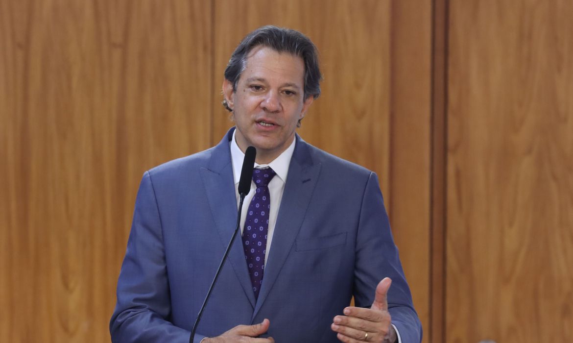 Brasil não deve exportar apenas energia verde, dizem Haddad e Marina