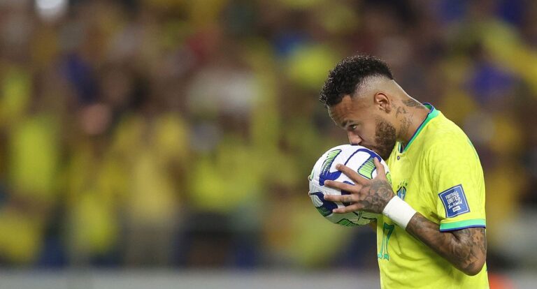 Brasil permanece em terceiro no ranking de seleções da Fifa