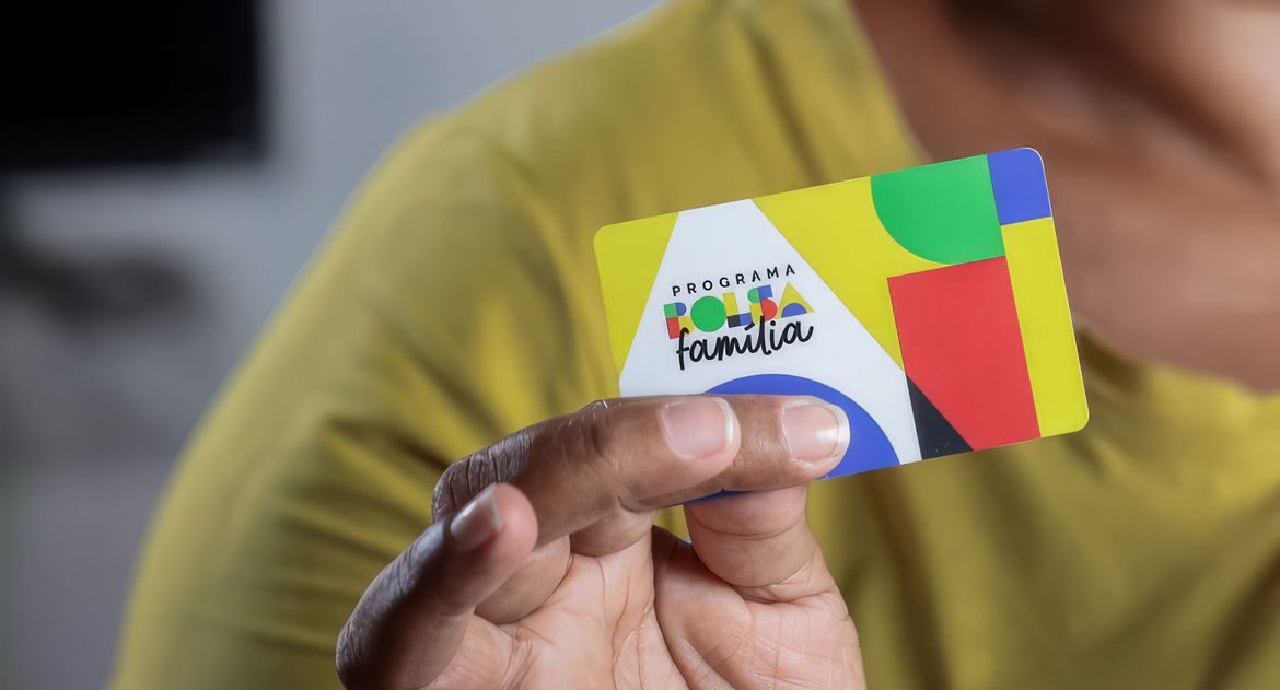Caixa paga novo Bolsa Família a beneficiários com NIS de final 7