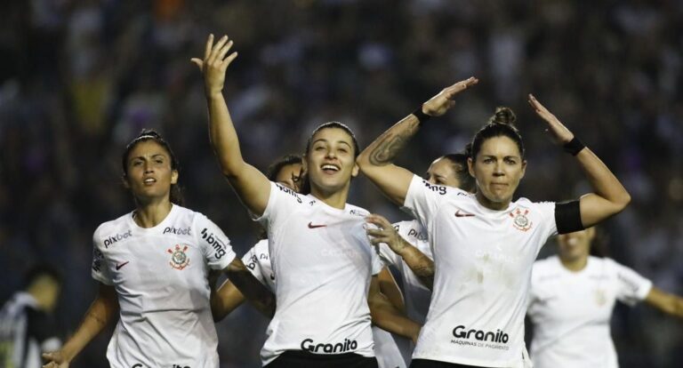 Corinthians e Ferroviária avançam e decidirão Brasileirão Feminino