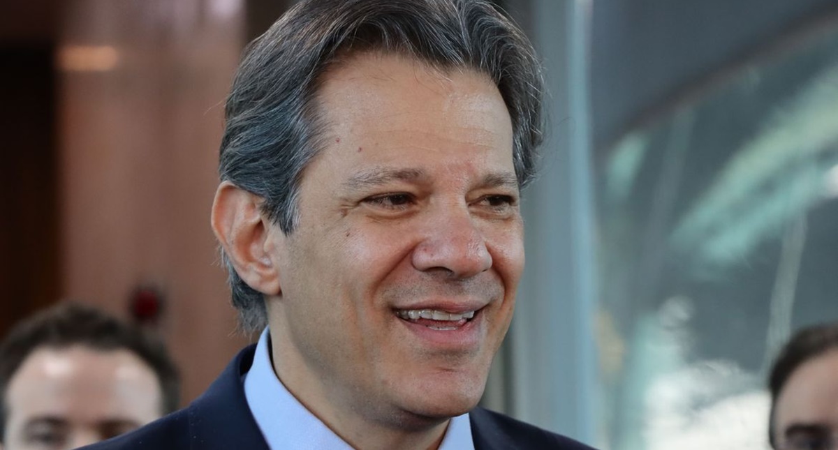 Haddad comemora crescimento do PIB superior ao projetado