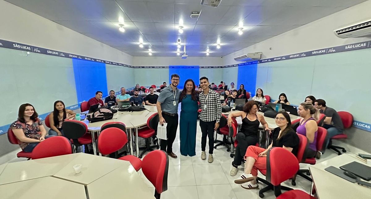 Cremero palestra para acadêmicos de medicina de Ji-Paraná durante disciplina de Relações Étnico-Raciais