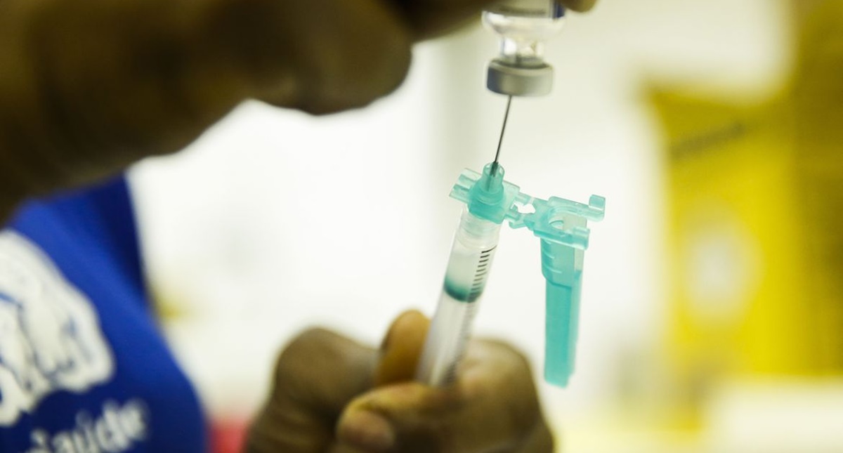 Veja a linha do tempo do Programa Nacional de Imunizações