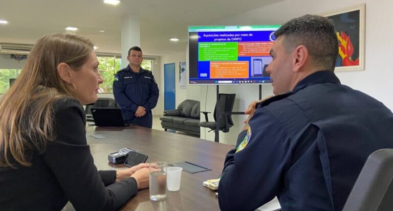 Lebrinha conhece ações da PM no combate à violência contra mulher