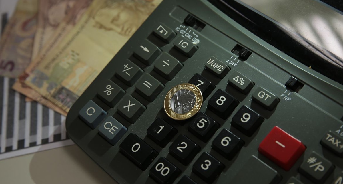 Arrecadação federal cai 4,14% e chega a R$ 172,78 bilhões em agosto