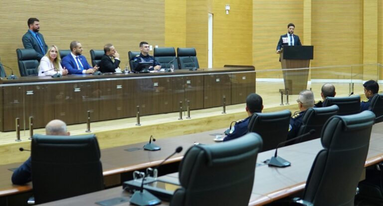 Comissão de Segurança Pública recebe comando geral para explicar sobre apoio a casos de autismo na PM de Rondônia
