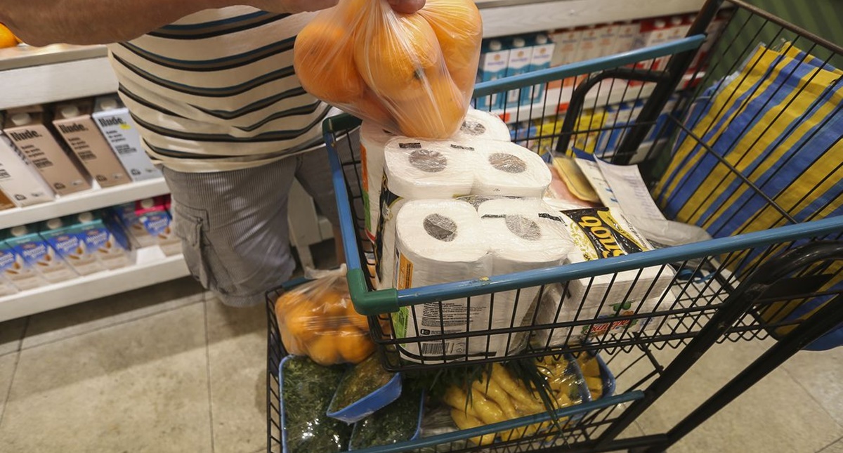 Preço da cesta básica cai em 16 de 17 capitais pesquisadas pelo Dieese
