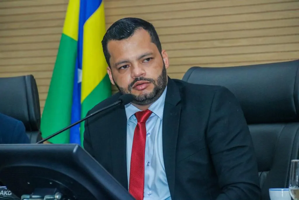 Deputado Edevaldo Neves requer informações sobre a convocação de aprovados no concurso público em Rondônia - News Rondônia