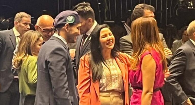 Ameron esteve presente no Senado Federal, durante votação histórica da PEC da Transposição