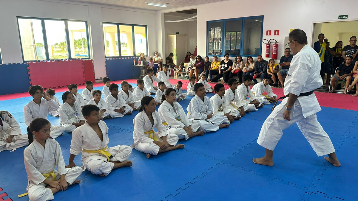 Karatecas do Programa Talentos do Futuro participam de exame de graduação de faixas - News Rondônia