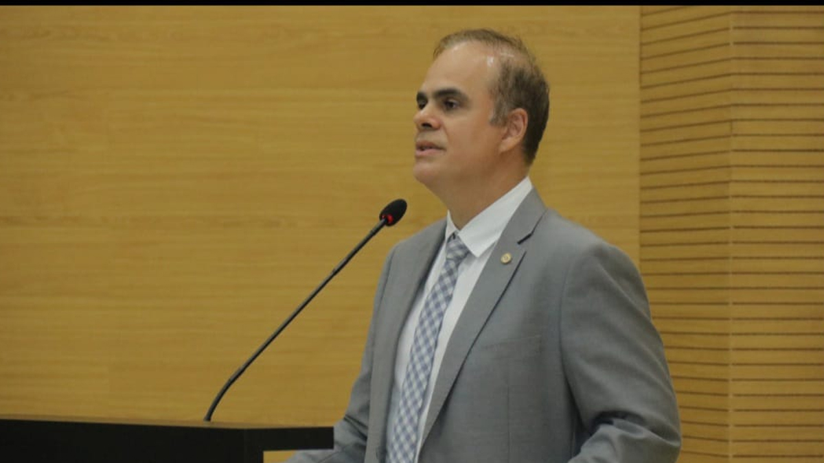 Alan Queiroz solicita a revitalização da escola Salomão Silva, em Nova Mamoré - News Rondônia