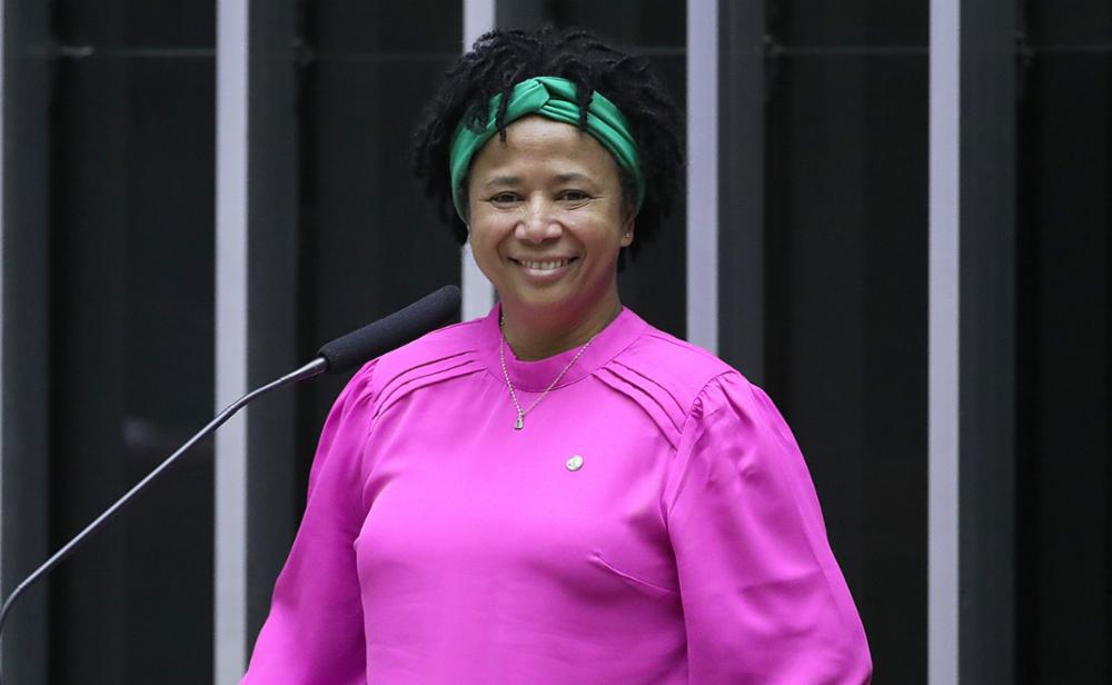 Deputada Sílvia Cristina comemora início das obras do Centro de Prevenção e Diagnóstico do Câncer em Vilhena